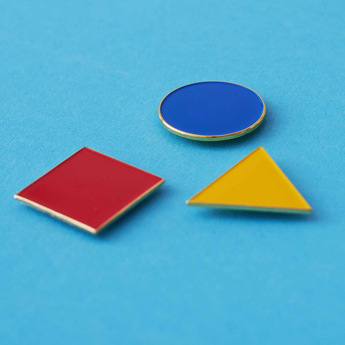 Basic Forms in the Primary Bauhaus Colours