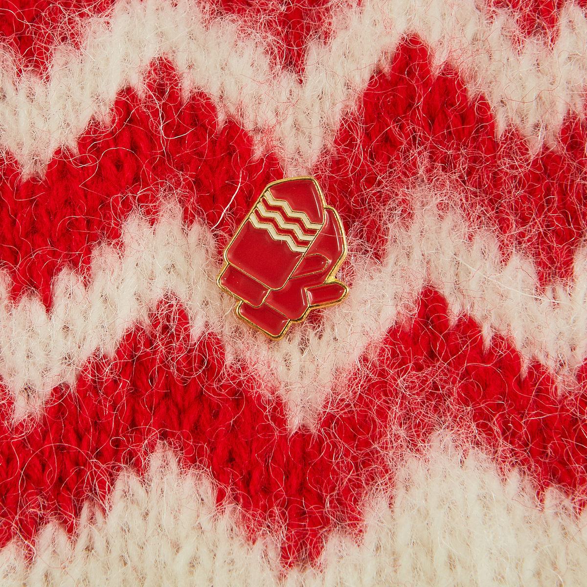 Red mittens